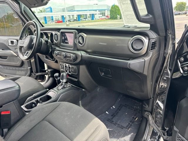 2019 Jeep Wrangler Unlimited Sahara - Photo 13