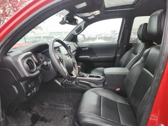 2021 Toyota Tacoma TRD Sport V6 photo 3