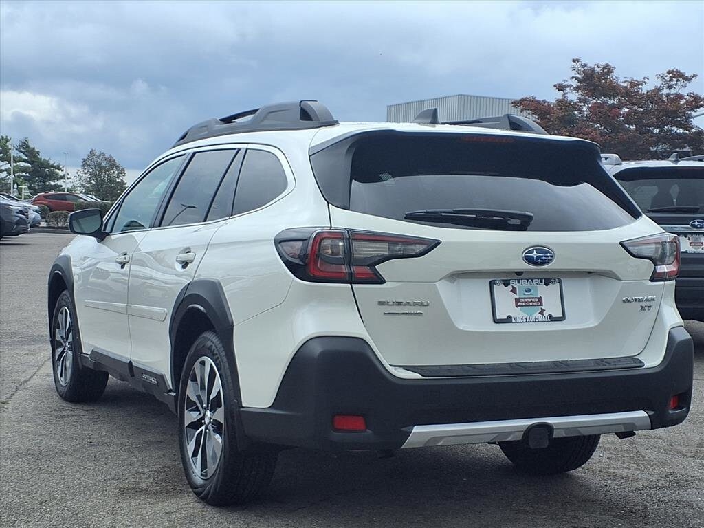 2025 Subaru Outback Limited XT photo 4