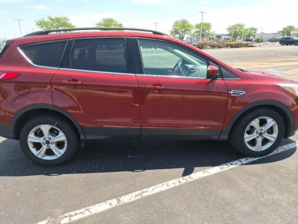 Used 2016 Ford Escape SE SUV