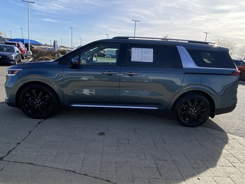 Used 2022 Kia Carnival SX MPV