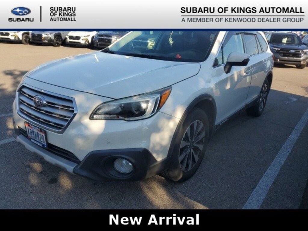 Used 2015 Subaru Outback 2.5i Limited w/Moonroof/KeylessAccess/Nav/EyeSight SUV