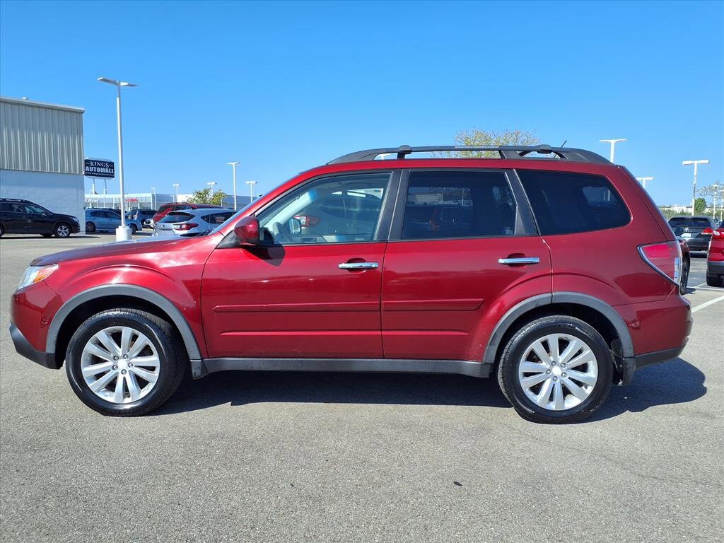 2012 Subaru Forester 2.5X Premium photo 3