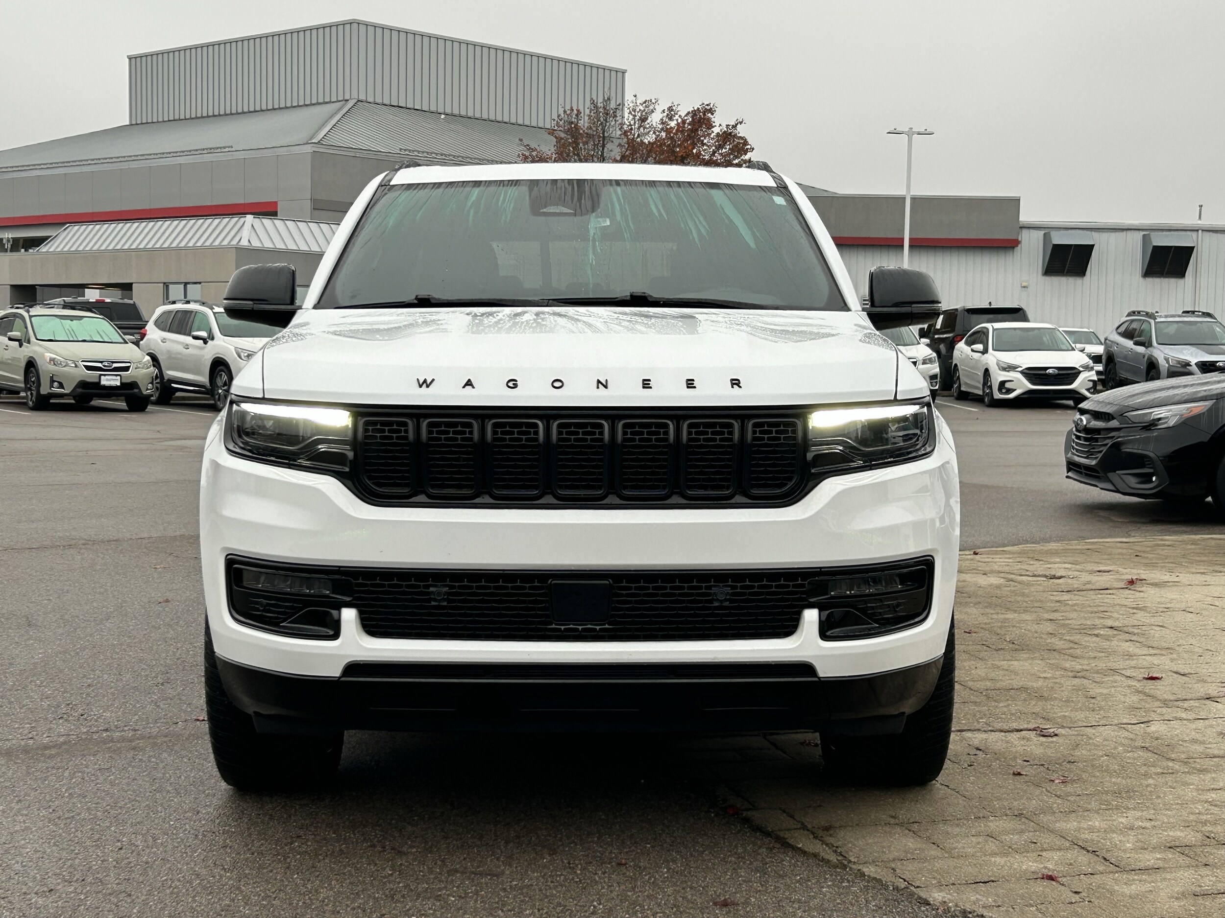 2023 Jeep Wagoneer Series II photo 2