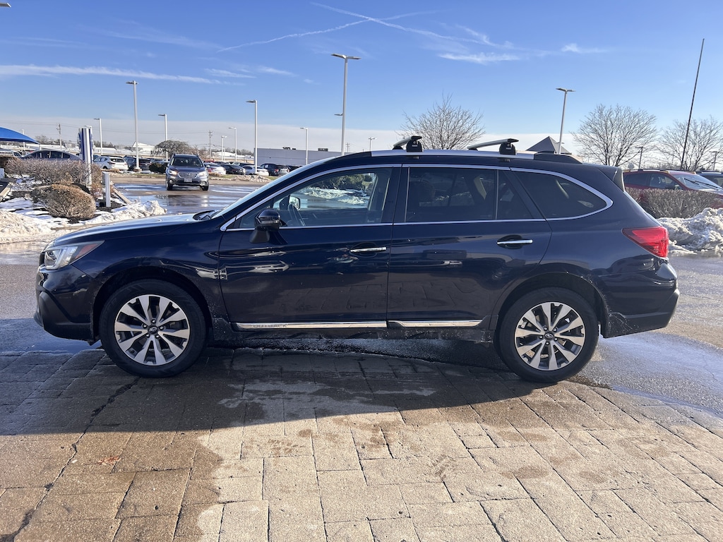 Used 2018 Subaru Outback 2.5i Touring with Starlink SUV