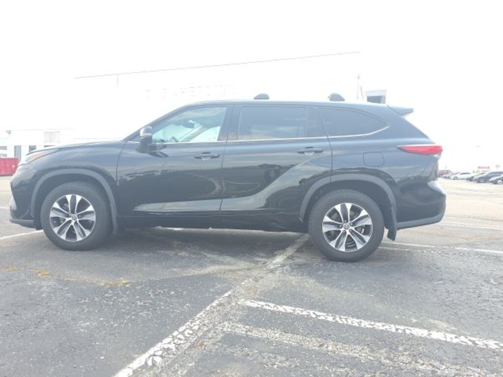 Used 2020 Toyota Highlander XLE SUV