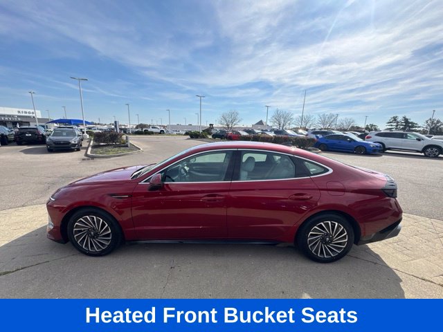 Used 2025 Hyundai Sonata Hybrid SEL Sedan