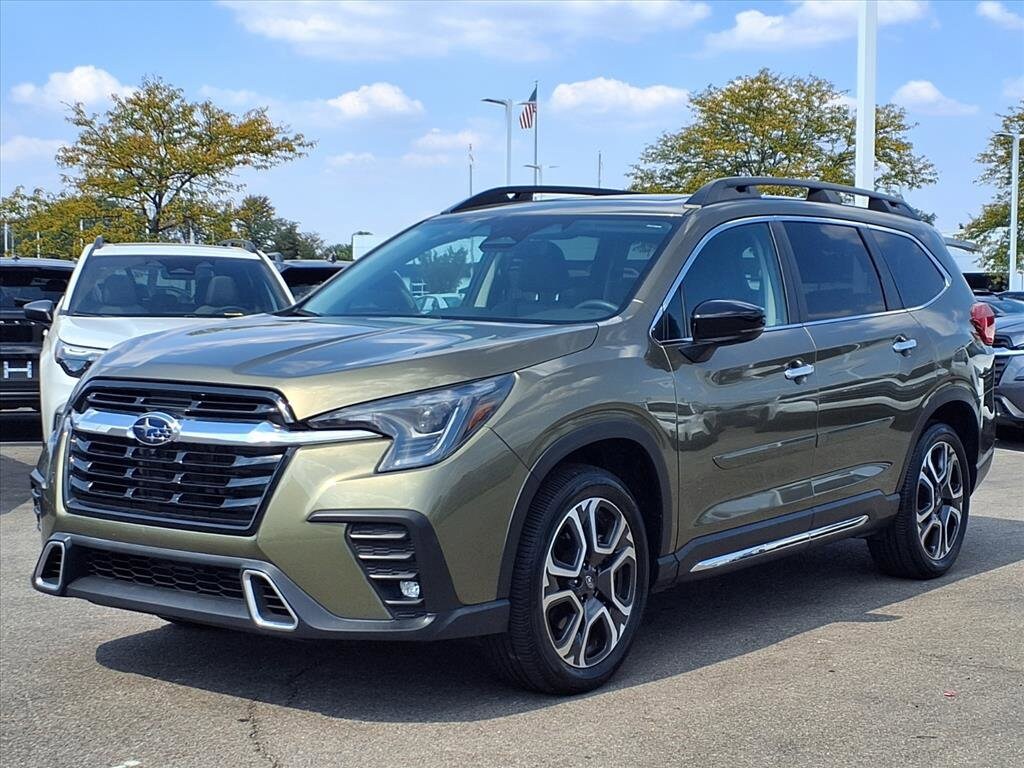 2024 Subaru Ascent Touring photo 2