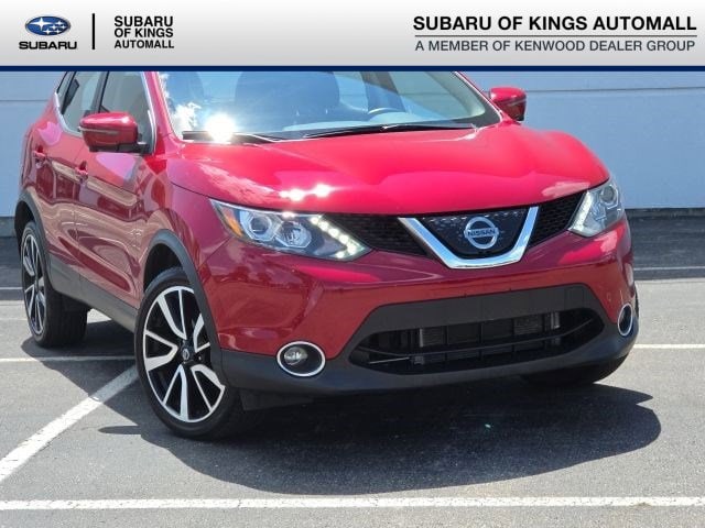 2018 Nissan Rogue Sport SL AWD's photo