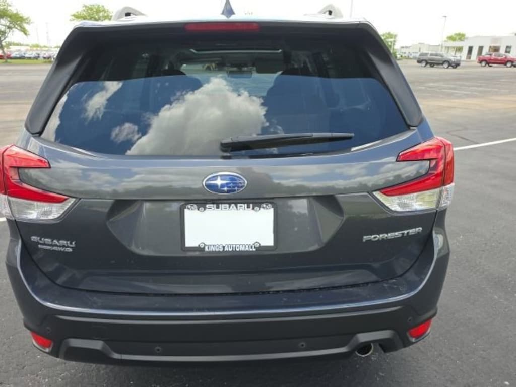 Used 2023 Subaru Forester Limited SUV