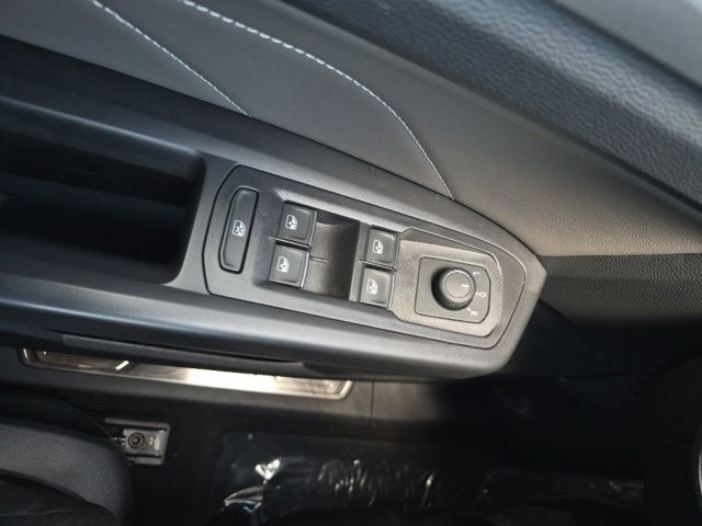 2023 Volkswagen Atlas SE w/Tech - Photo 16
