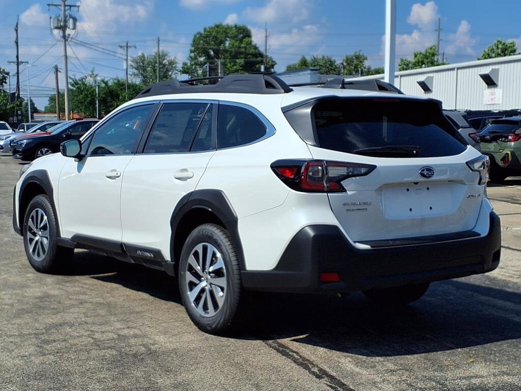 2025 Subaru Outback Premium photo 3