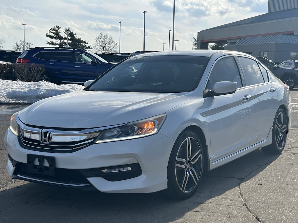 Used 2017 Honda Accord Sport SE Sedan