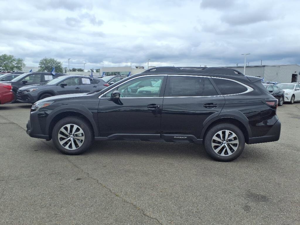 2025 Subaru Outback Premium photo 3