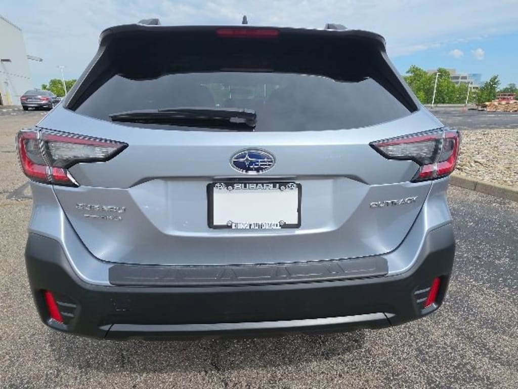 Used 2020 Subaru Outback Premium SUV