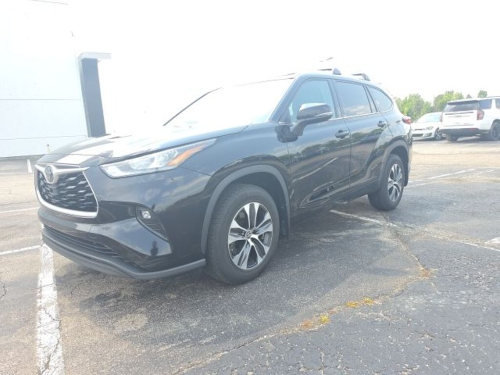 Used 2020 Toyota Highlander XLE SUV