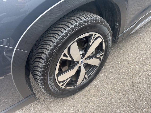 2021 Subaru Forester Touring photo 2