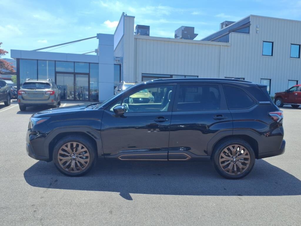 2025 Subaru Forester Sport photo 3