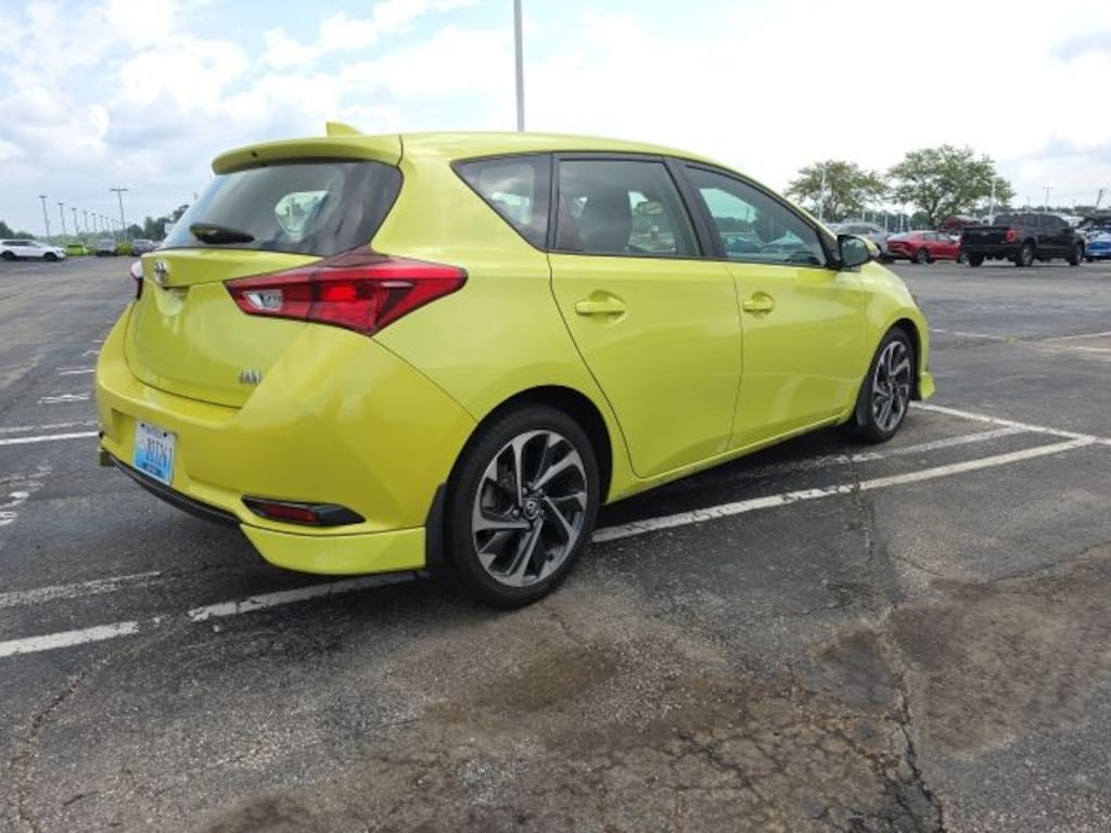 Used 2017 Toyota Corolla iM Base Hatchback