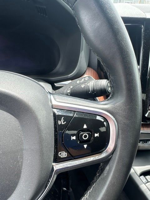 2023 Volvo XC60 Plus - Photo 17