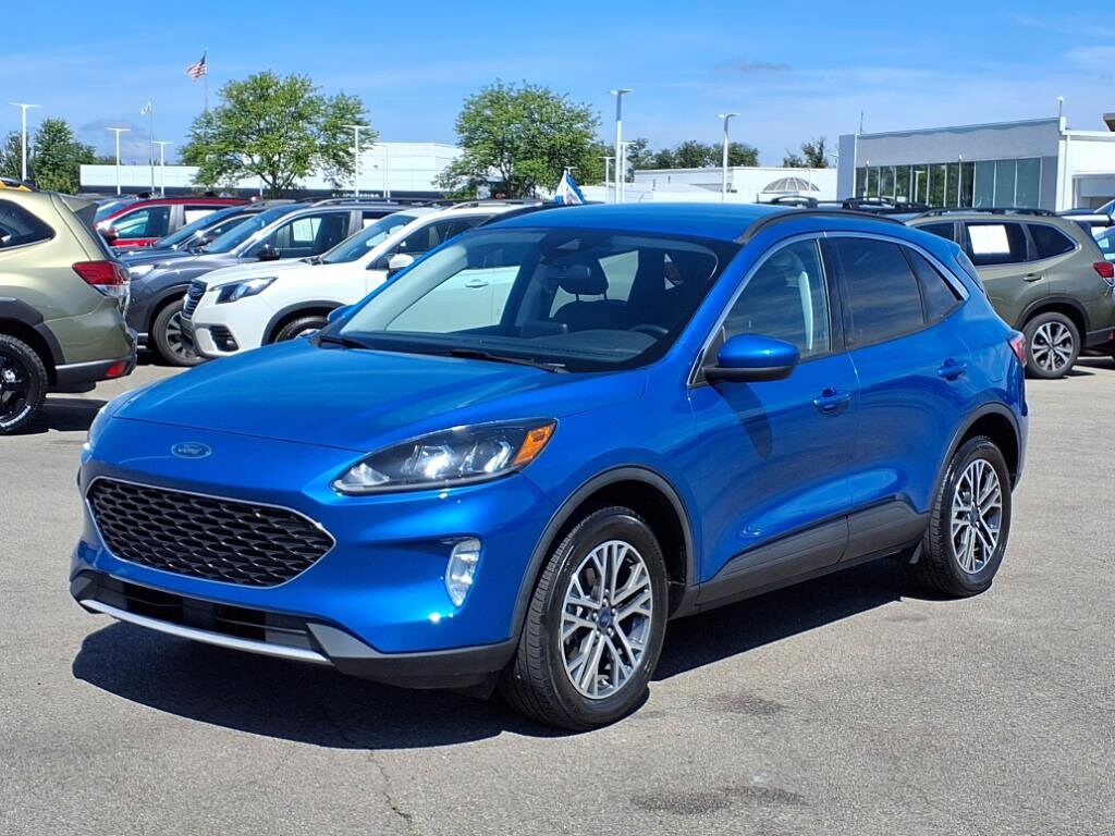 2021 Ford Escape SEL photo 2