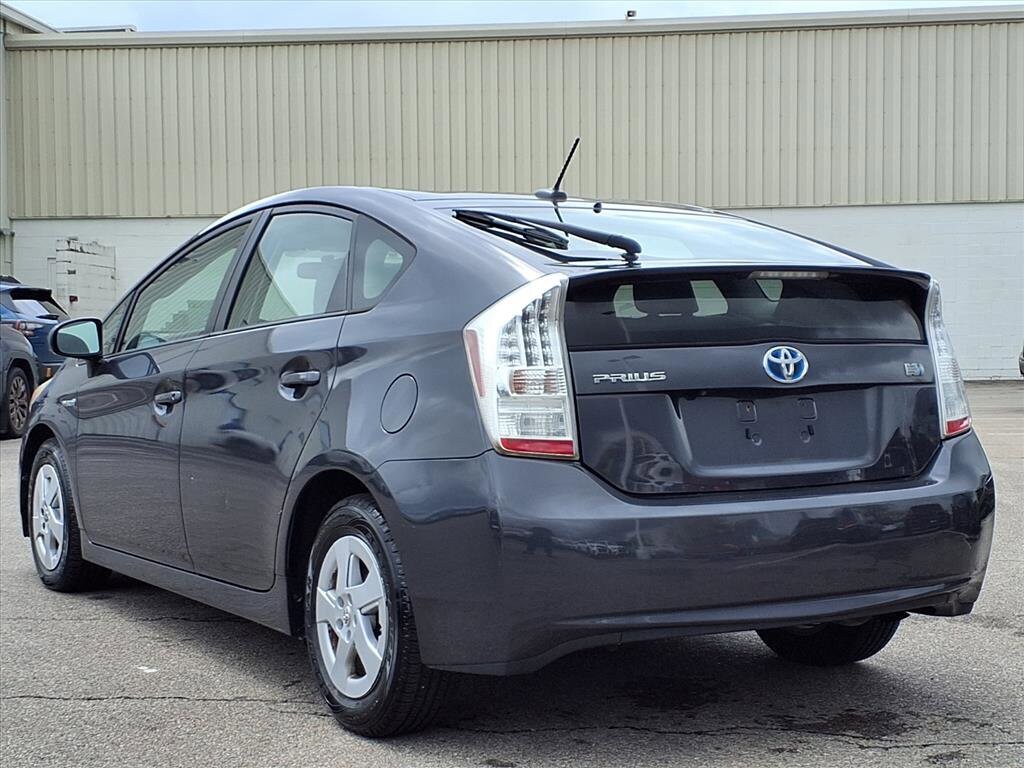 2010 Toyota Prius Two photo 4