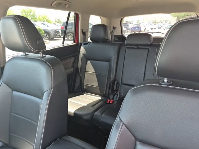 2023 Volkswagen Atlas SE w/Tech - Photo 11