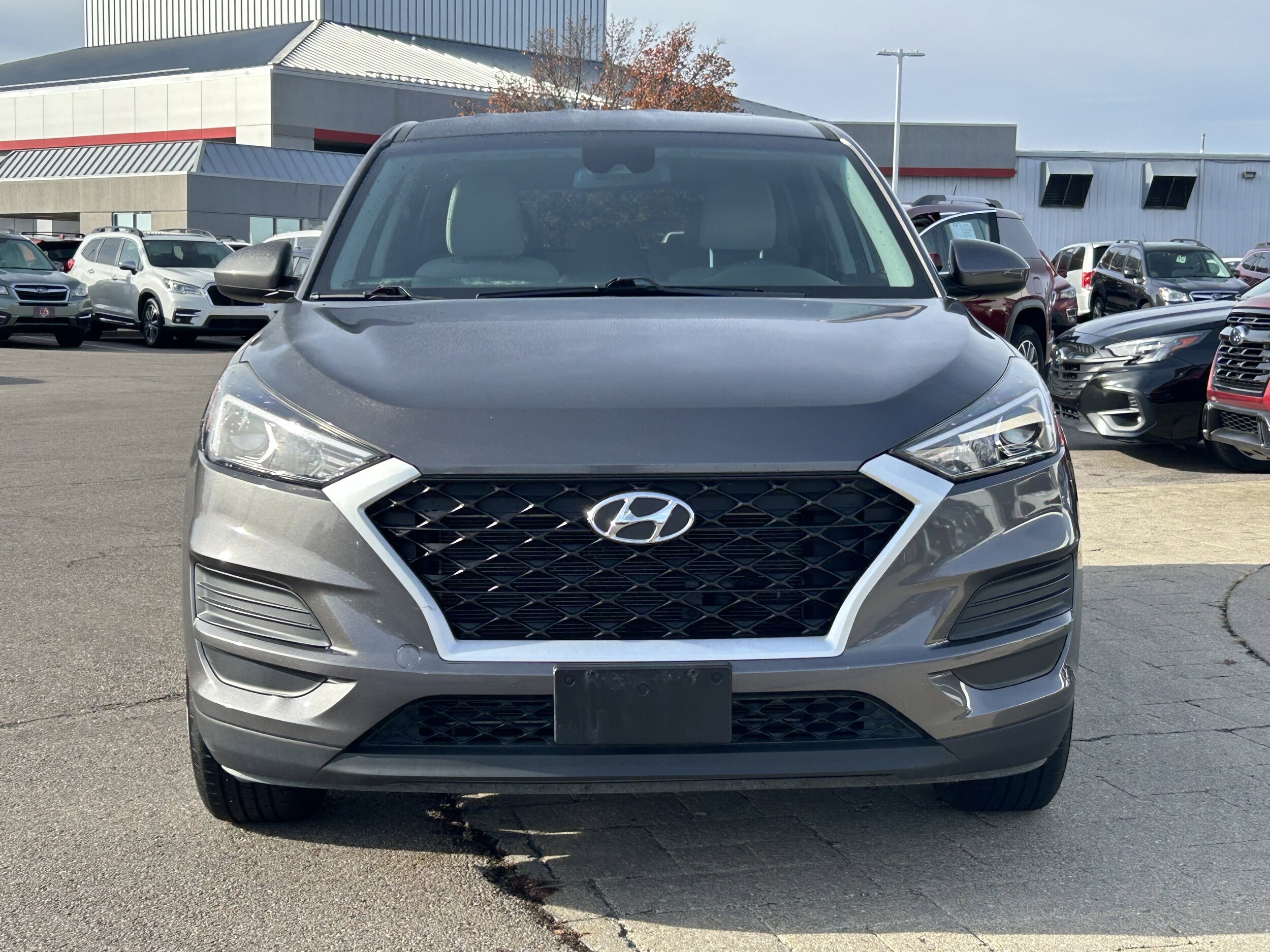 2020 Hyundai Tucson SE photo 2