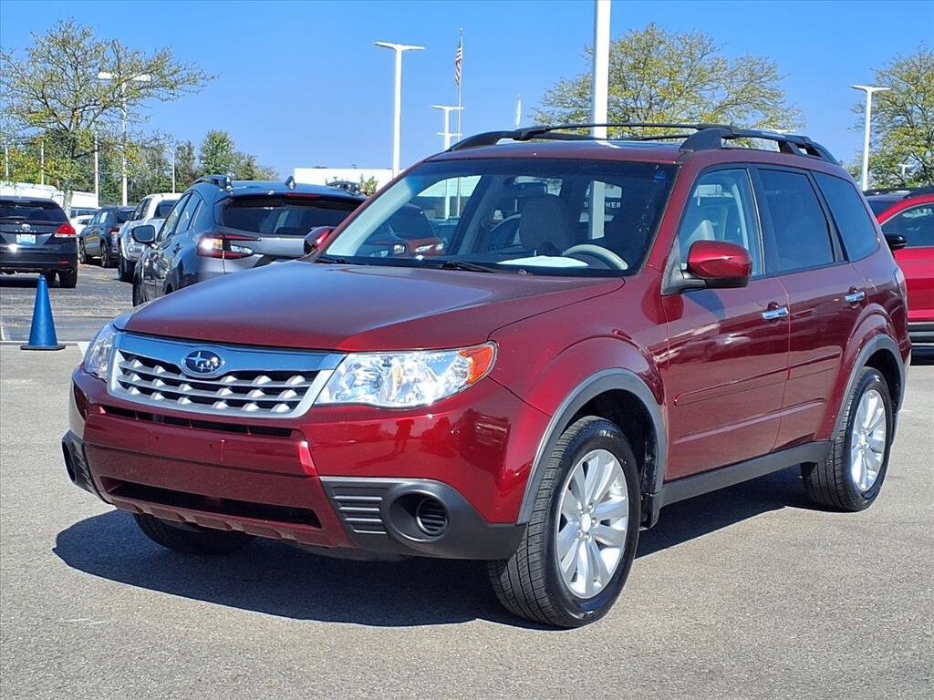 2012 Subaru Forester 2.5X Premium photo 2