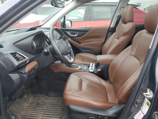 2020 Subaru Forester Touring photo 3