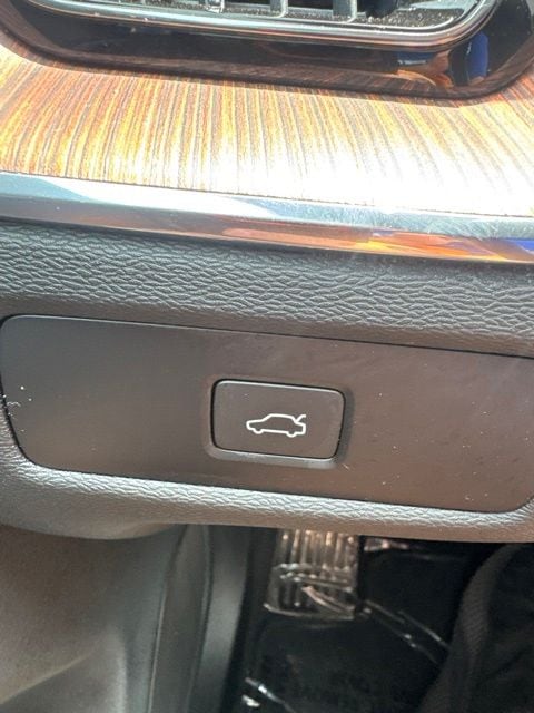 2023 Volvo XC60 Plus - Photo 24
