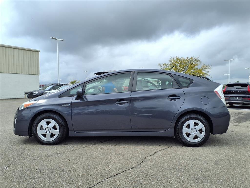 2010 Toyota Prius Two photo 3