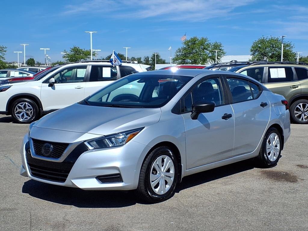 2020 Nissan Versa 1.6 S photo 2