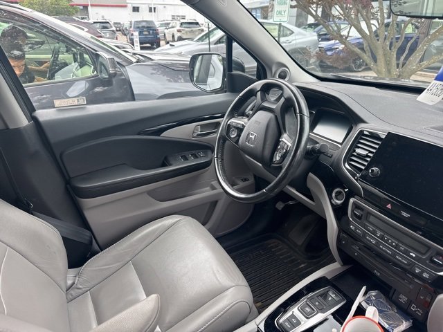 2020 Honda Pilot Touring photo 3