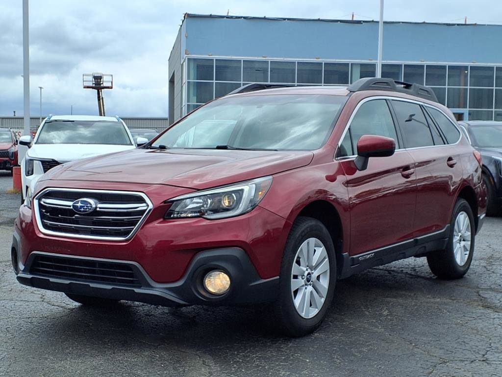 Used 2018 Subaru Outback 2.5i Premium with SUV