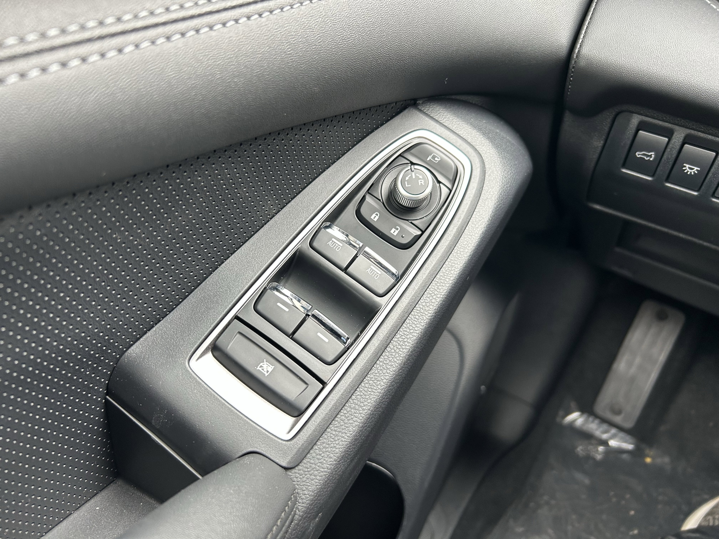 2026 Subaru Ascent Touring - Photo 20