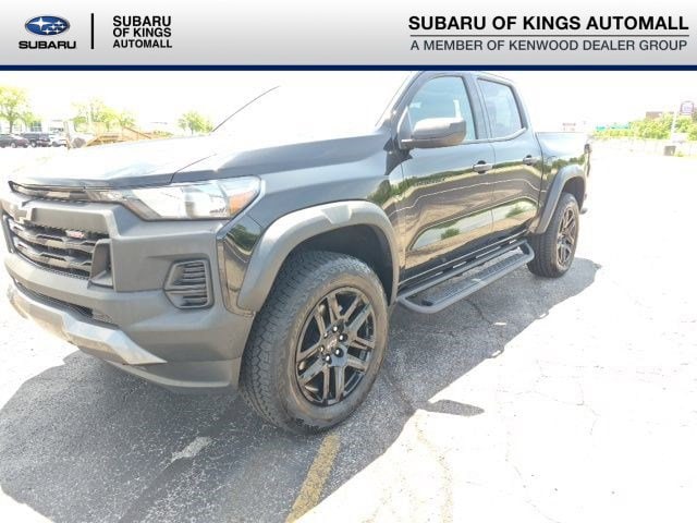 2024 Chevrolet Colorado 4WD Trail Boss Crew Cab Short Box's photo
