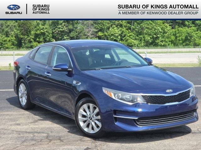 2017 Kia Optima LX AT's photo