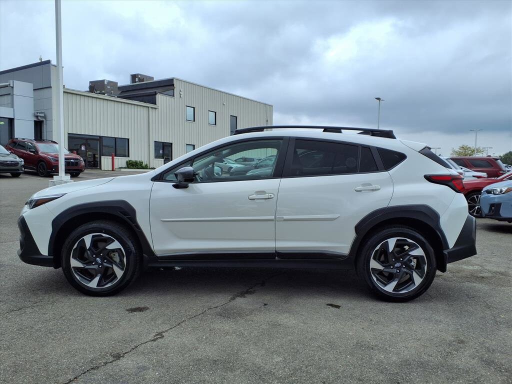 2025 Subaru Crosstrek Limited photo 3