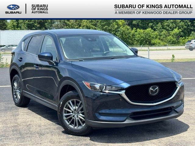 2021 Mazda CX-5 Touring Auto's photo