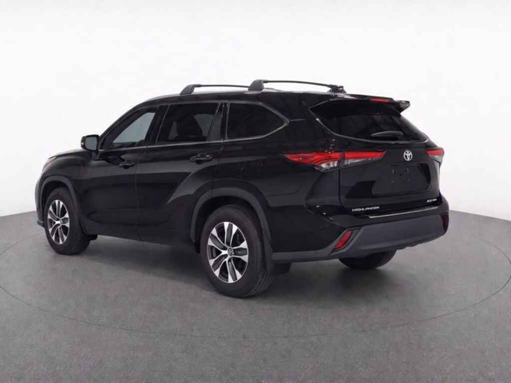 Used 2020 Toyota Highlander XLE SUV