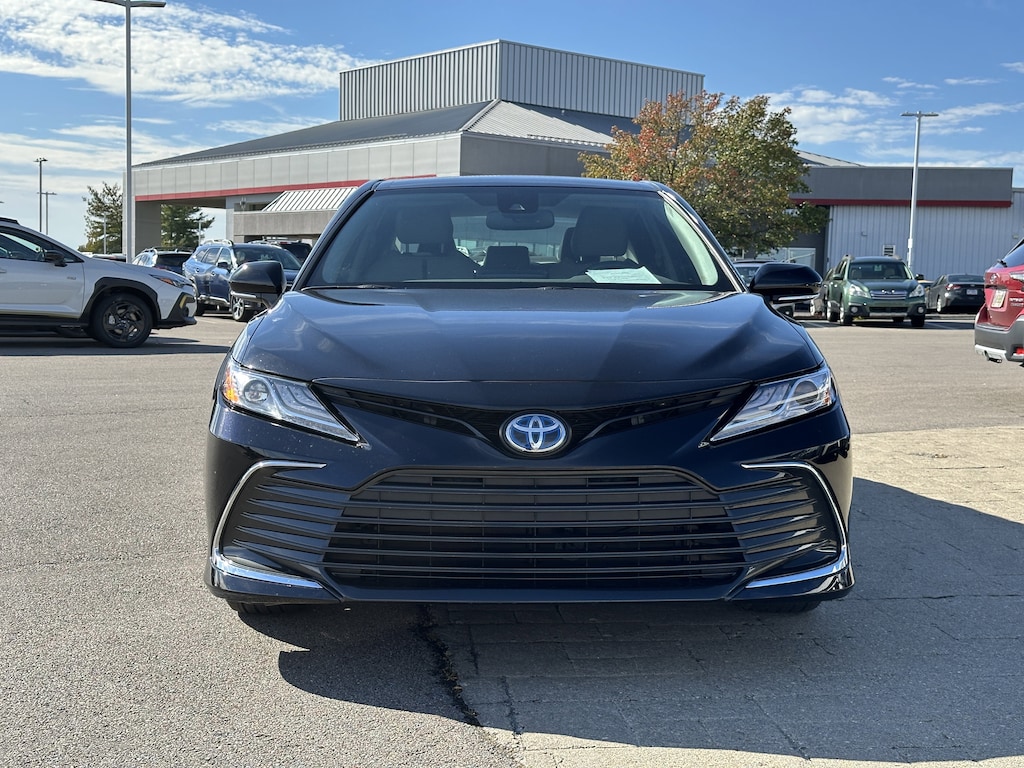 Used 2024 Toyota Camry Hybrid XLE Sedan