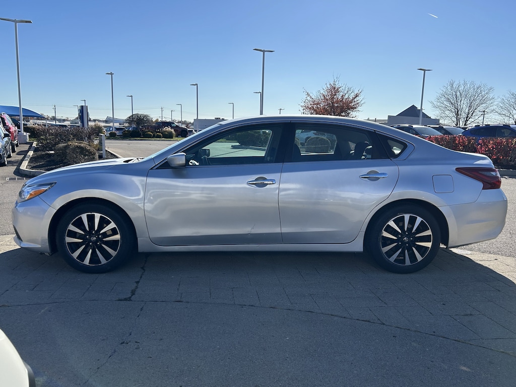 Used 2018 Nissan Altima 2.5 SV Sedan
