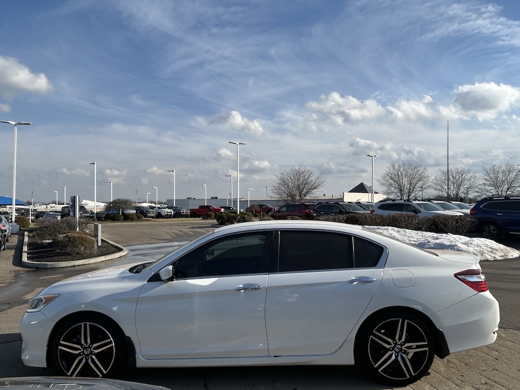 Used 2017 Honda Accord Sport SE Sedan
