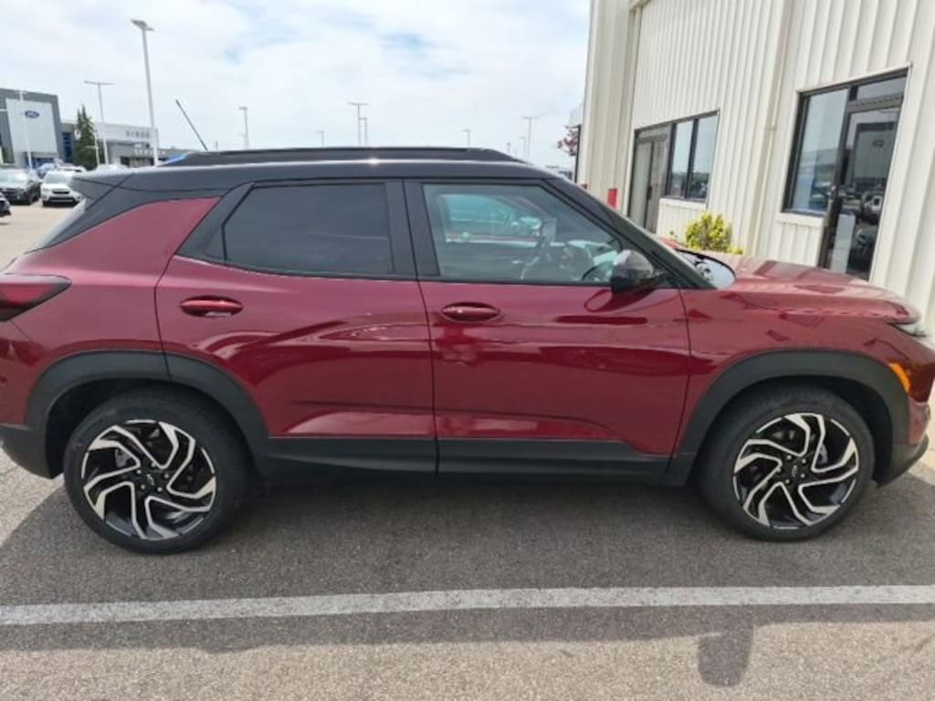 Used 2025 Chevrolet Trailblazer RS SUV