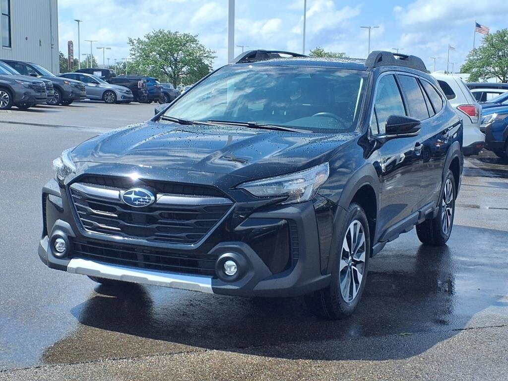 2023 Subaru Outback Limited photo 2