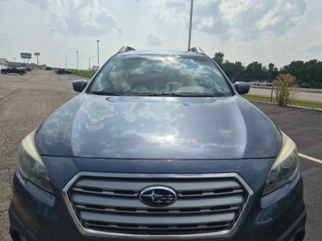 Used 2015 Subaru Outback 2.5i Limited w/Moonroof/KeylessAccess/Nav/EyeSight SUV