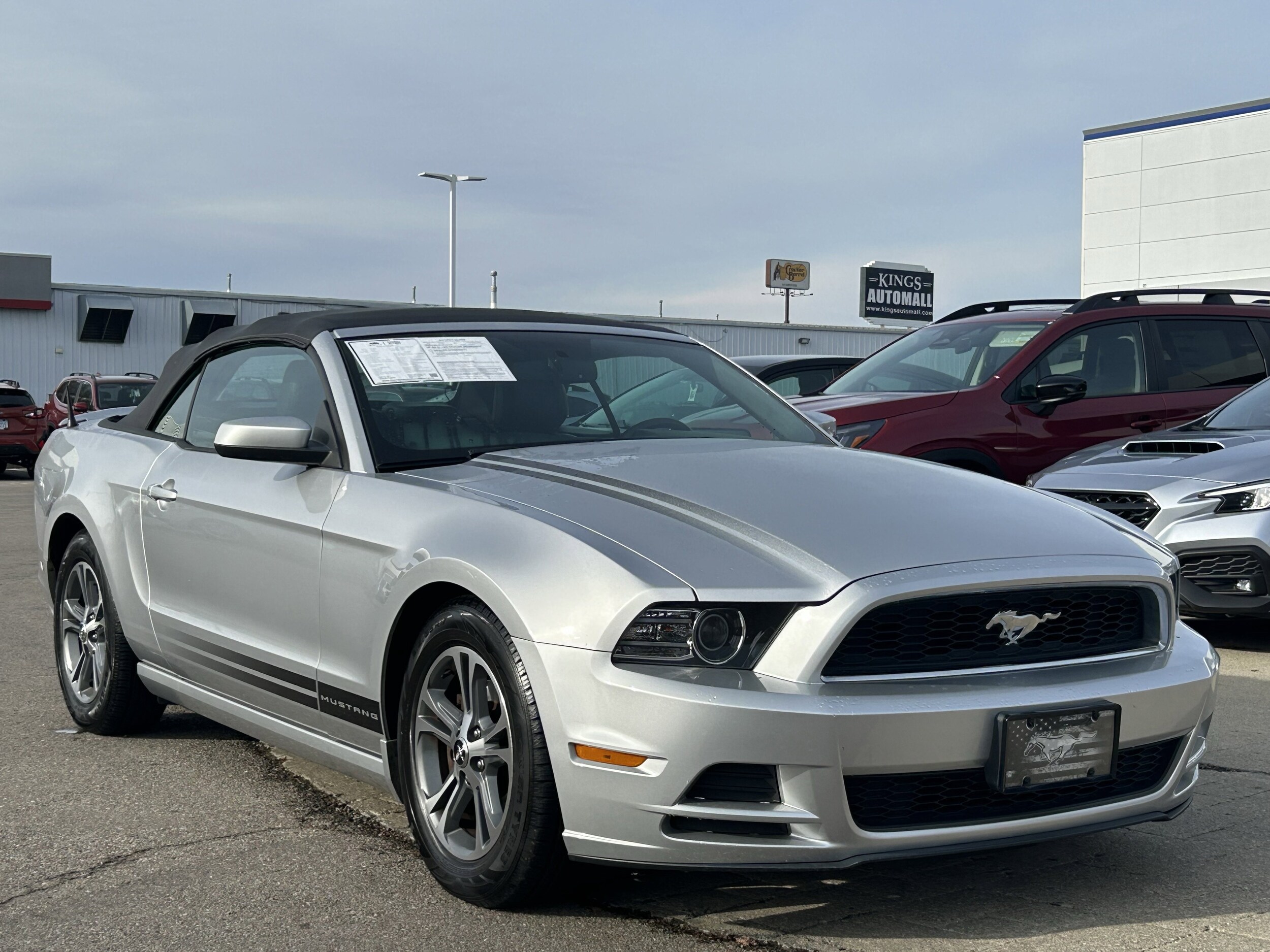 2014 Ford Mustang V6 Premium photo 2