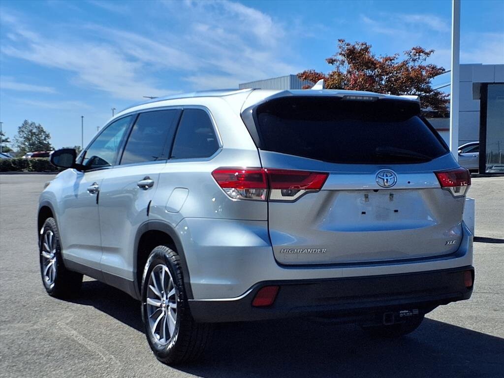 2019 Toyota Highlander XLE photo 4