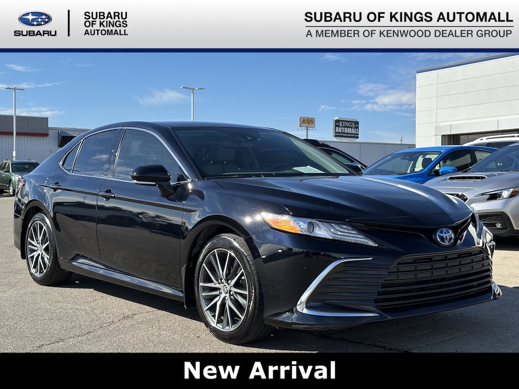 Used 2024 Toyota Camry Hybrid XLE Sedan